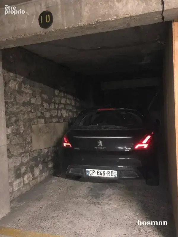 Parking boxable et facile d'accès, place pour une familiale - Rue de Dantzig, Paris 15ème - photo 2