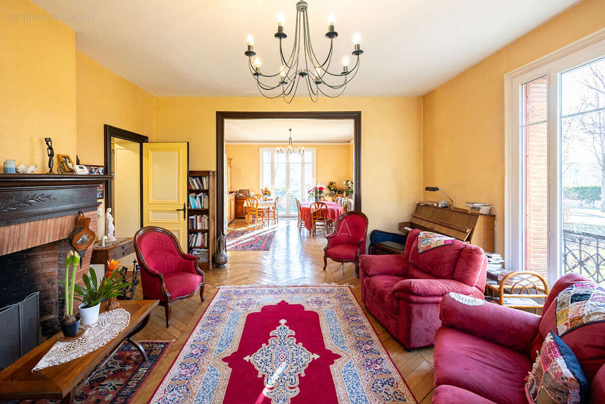 Maison à THORIGNY-SUR-MARNE