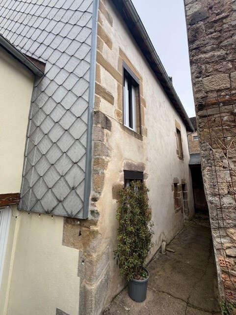 Maison à AUTUN