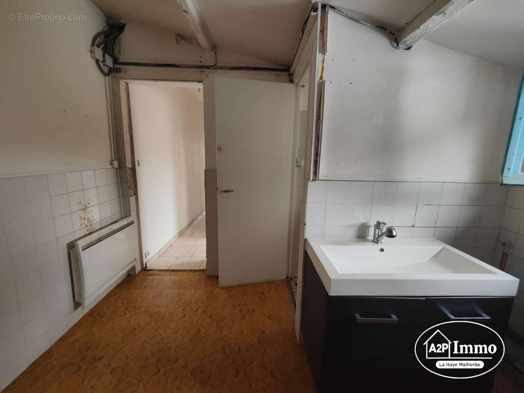 Maison à INCARVILLE