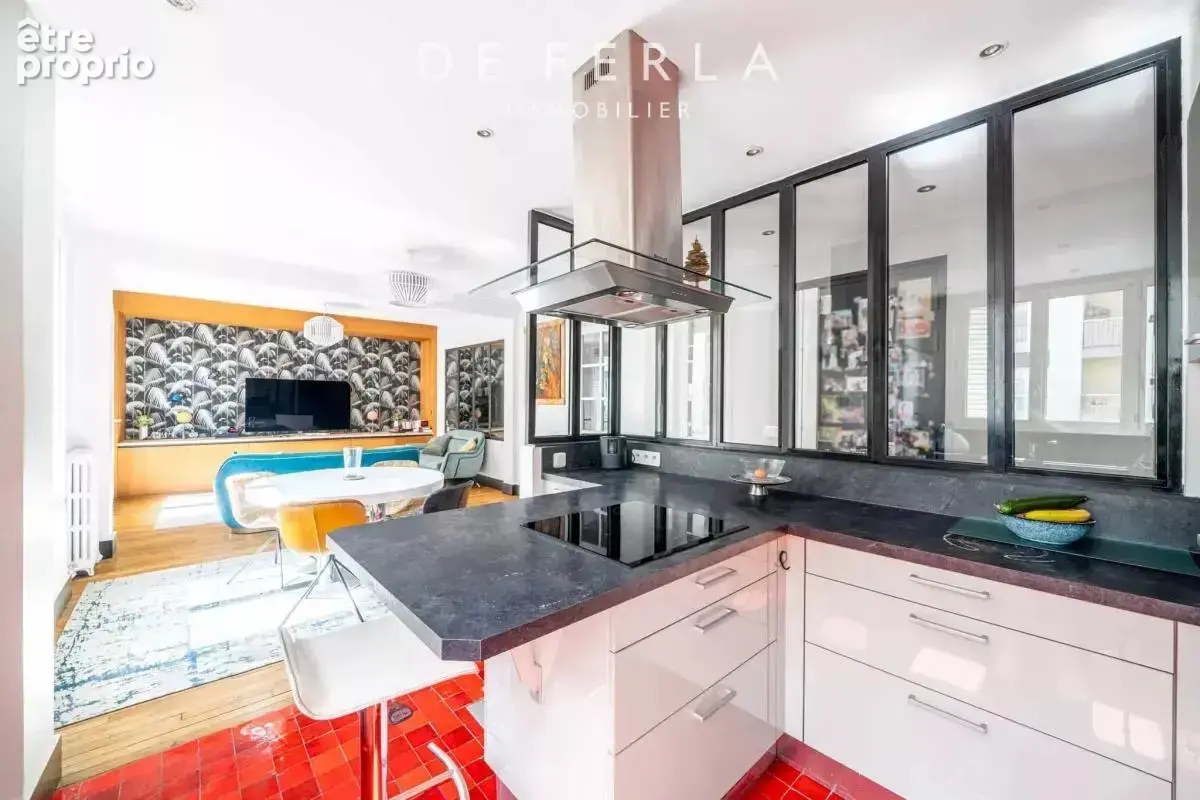 Paris XIVeme – Quartier Mairie:  Appartement familial avec quatre chambres : - photo 8