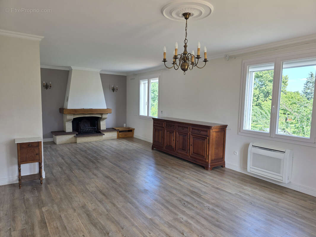 Belle maison de plain pied T4 avec piscine et sous sol complet - photo 10