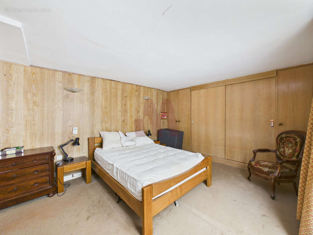 Appartement à PARIS-1E
