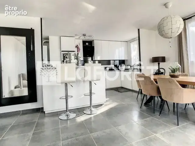 Appartement Vitrolles 4 pièce(s) 85 m2 + PARKING - photo 3