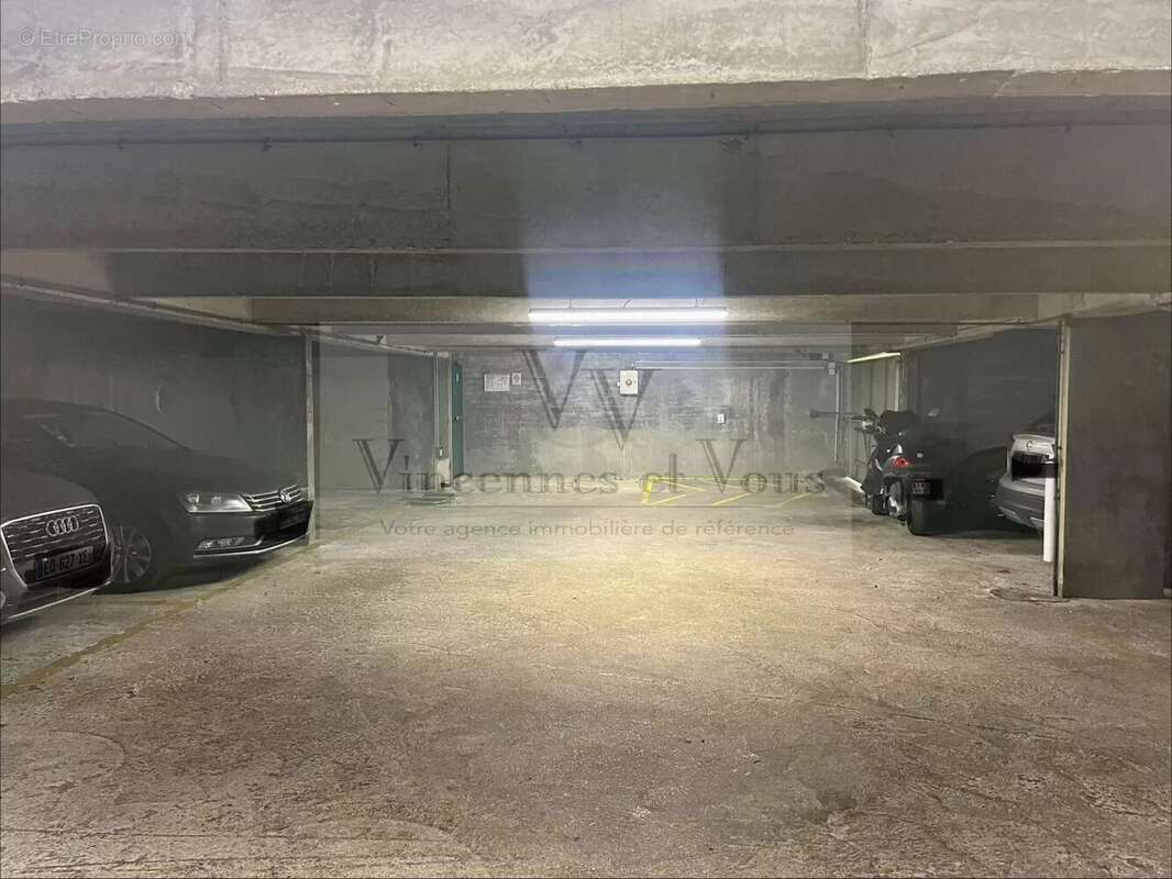 Parking à VINCENNES