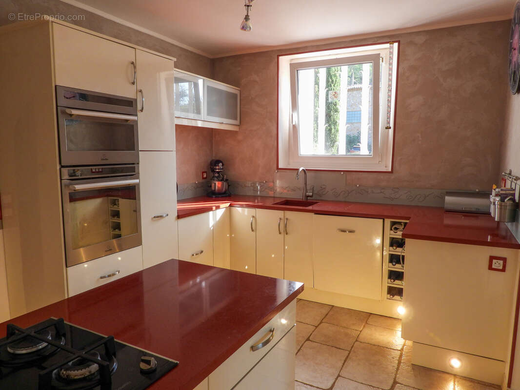 Maison à ENTRECASTEAUX