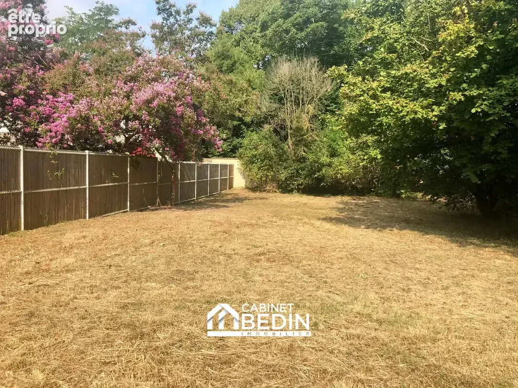 Photo Terrain à Blanquefort au prix de 337 800€