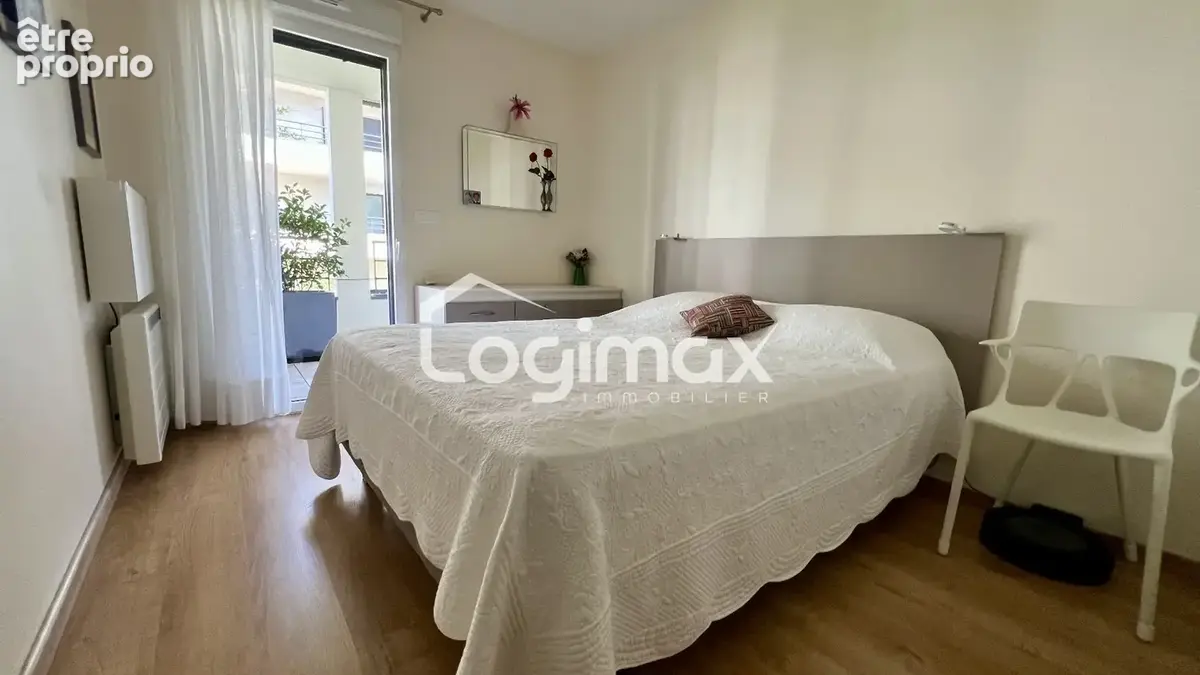 Appartement 4 pièces 81 m² à vendre à La Rochelle (17000) - photo 9