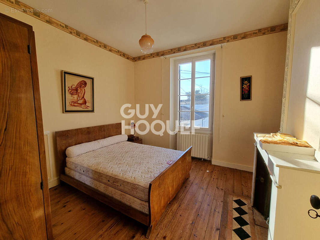 Maison à SAINT-ESTEPHE