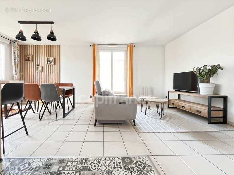 Appartement à CHENOVE