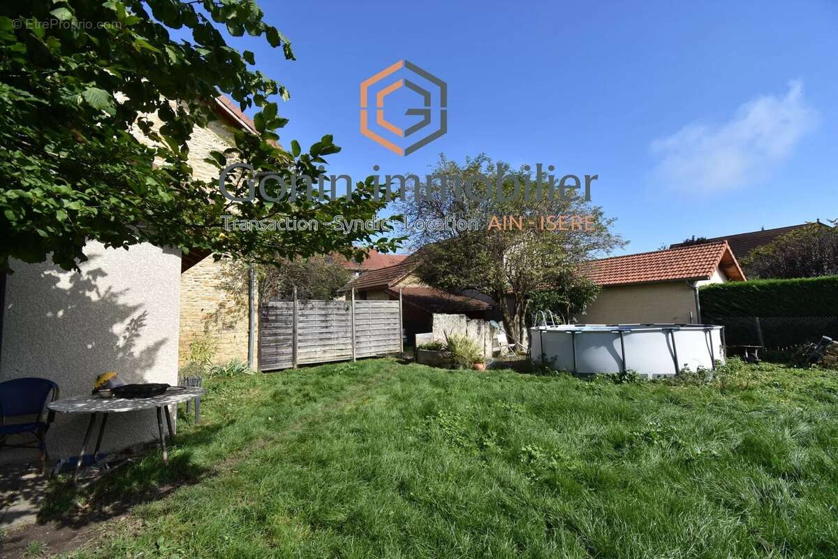 Maison à SAINT-HILAIRE-DE-BRENS