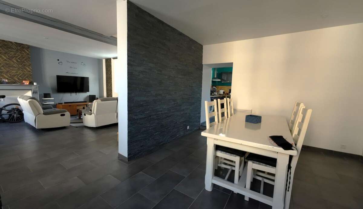 Maison de ville 10 mn mer - photo 3