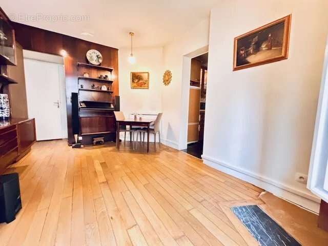 Paris 7e – Avenue de la Bourdonnais / Champ-de-Mars – Élégant 3 pièces de 51 m² – 4e étage avec ascenseur – Charme de l'ancien - photo 6