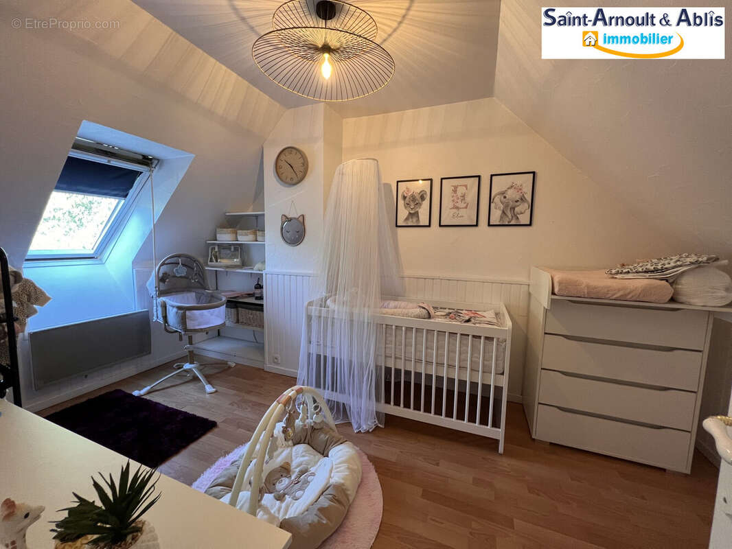 Maison à MONDONVILLE-SAINT-JEAN