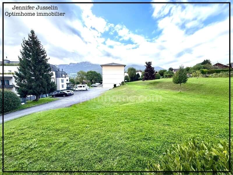 Appartement à LA ROCHE-SUR-FORON