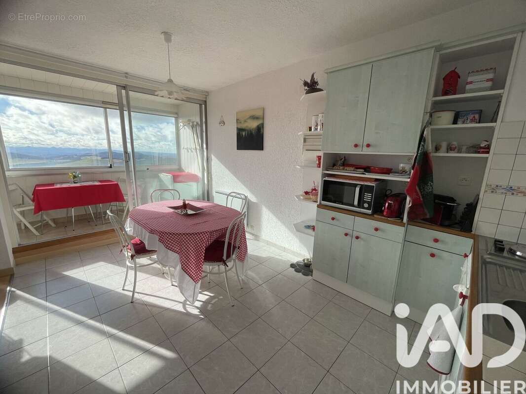 Photo 2 - Appartement à BESSE-ET-SAINT-ANASTAISE