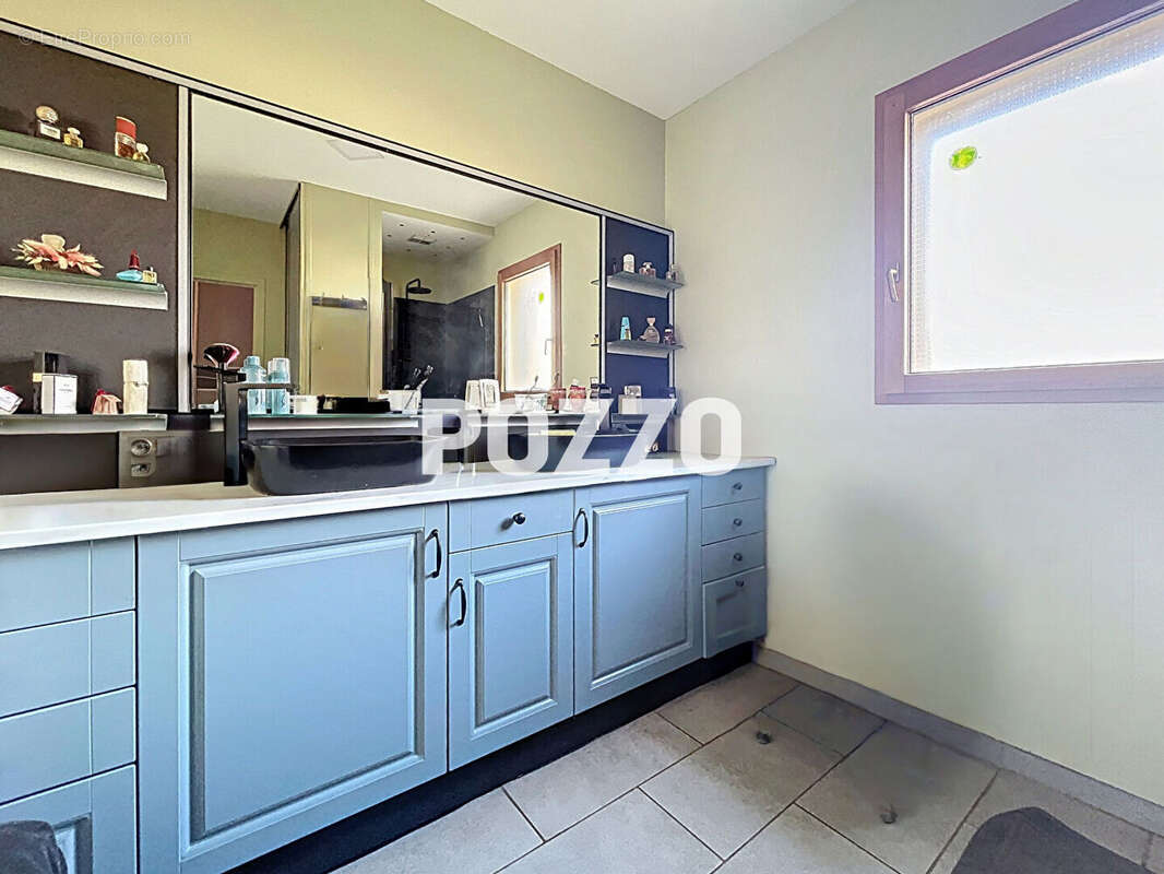 Maison à SAINT-HILAIRE-DU-HARCOUET