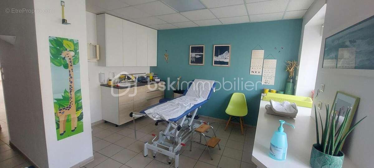 Immeuble mixte dans le centre ville de divatte sur loire - photo 3