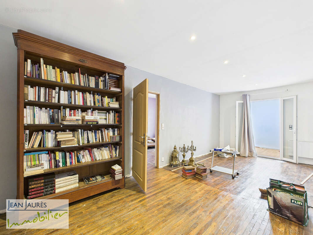 Maison à SAINTE-SAVINE