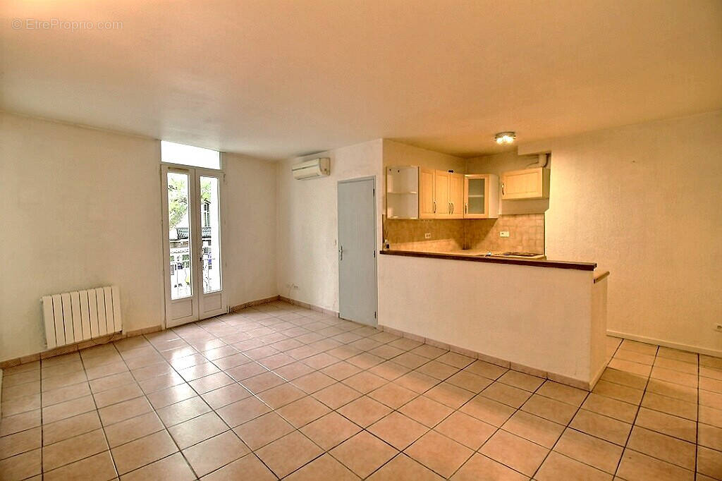 Appartement à AUBIGNAN