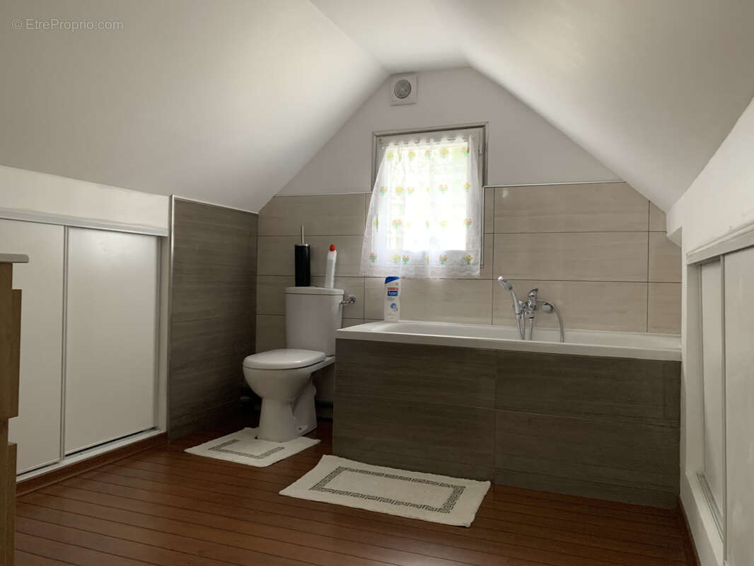 Appartement à VAUX-SUR-SEINE