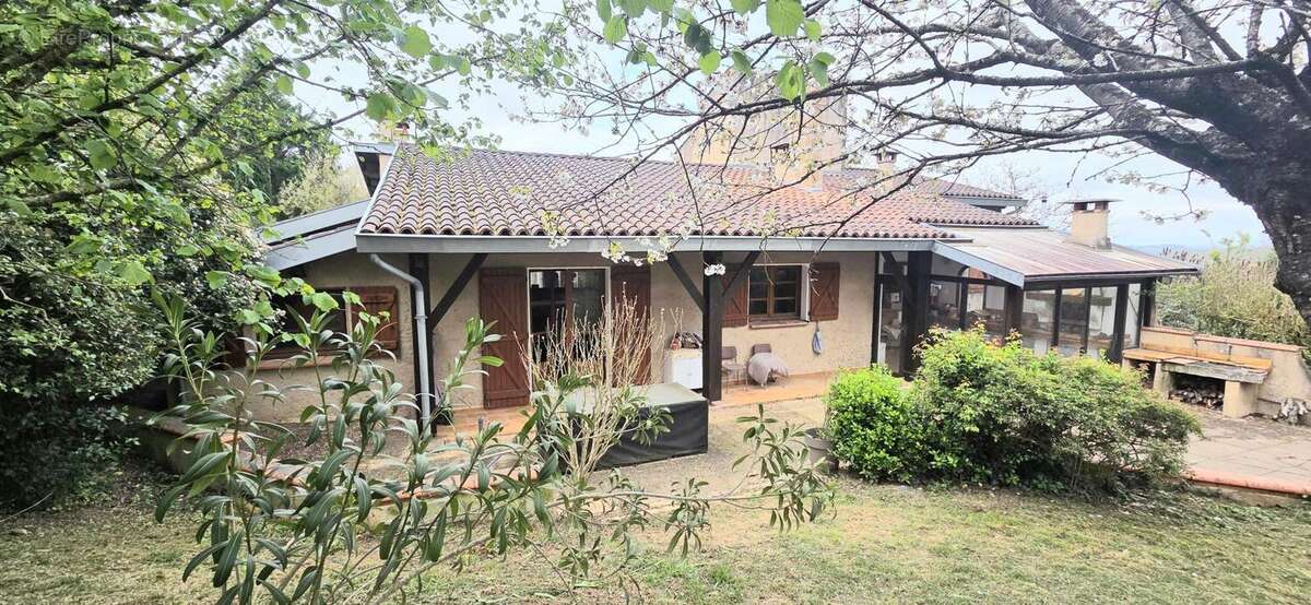 Maison à BEAUMONT-SUR-LEZE