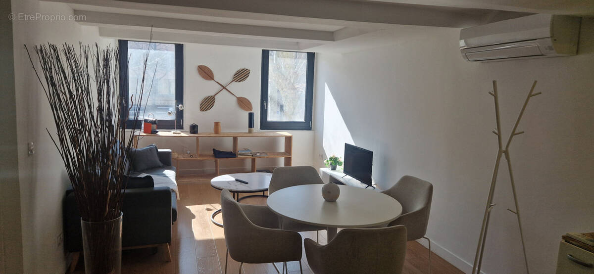 Appartement à MARSEILLE-6E