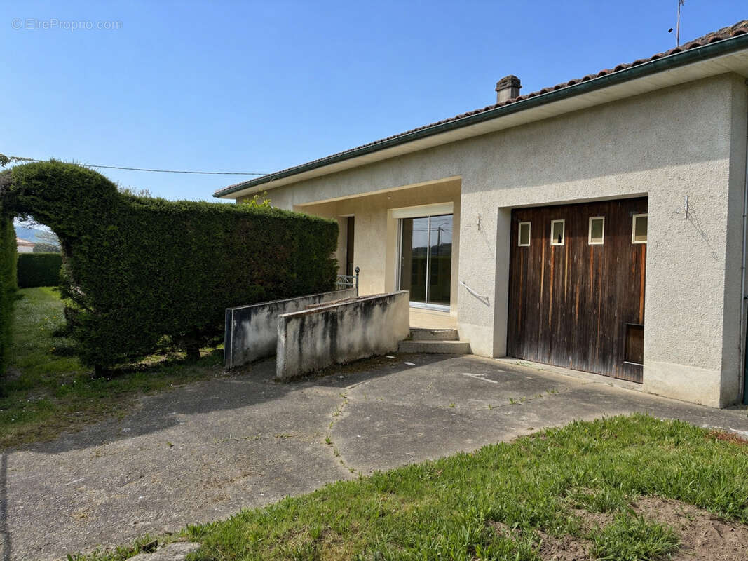 Maison à SAINT-SYLVESTRE-SUR-LOT