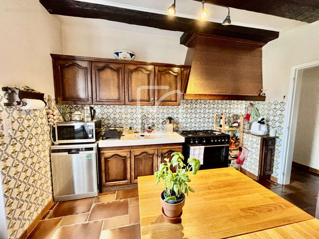 Maison à ARNAC-POMPADOUR