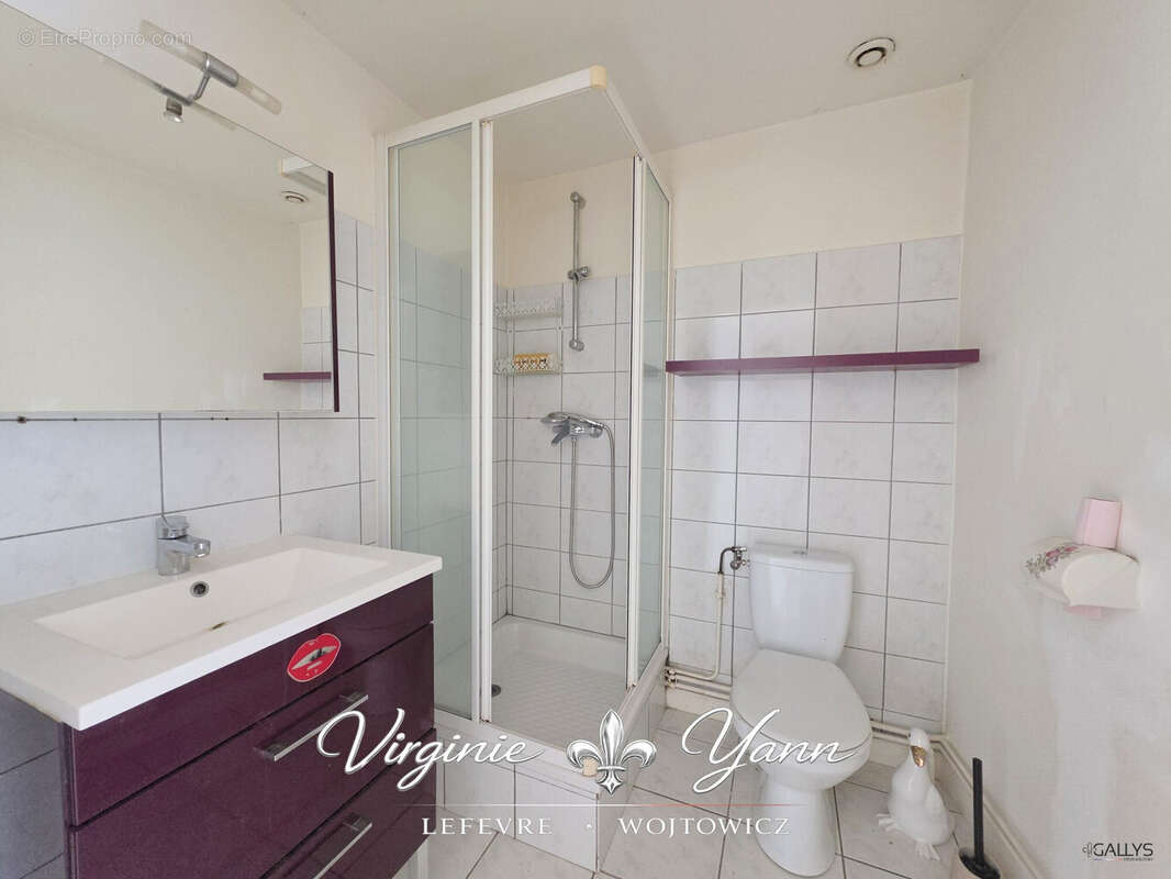 Appartement 245 m² à Talange  - photo 6