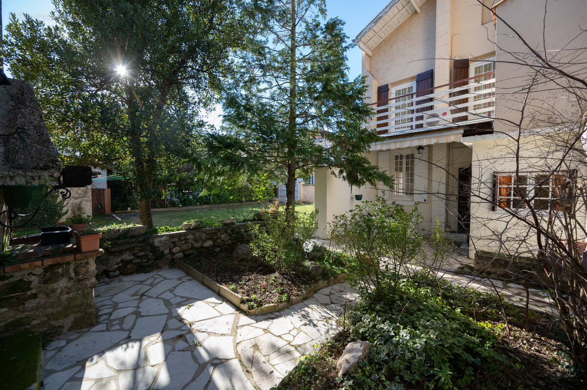 Maison à ROMANS-SUR-ISERE