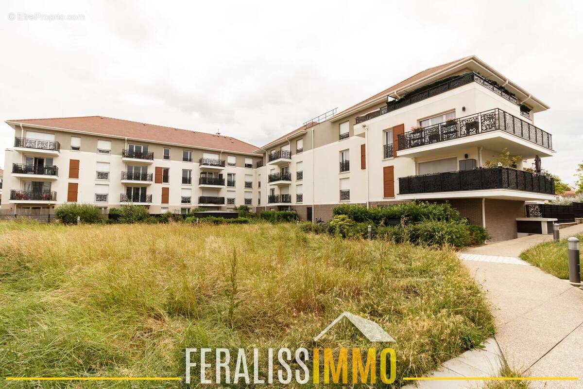 Appartement à JOUY-LE-MOUTIER