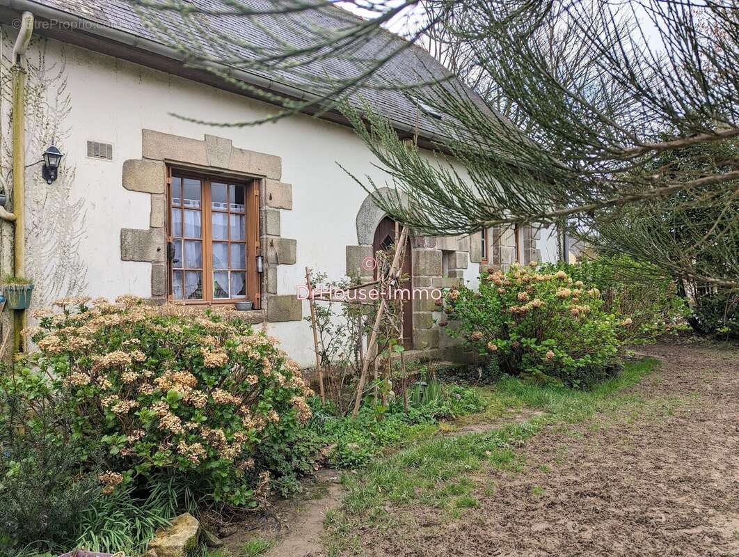 Maison à ROUDOUALLEC