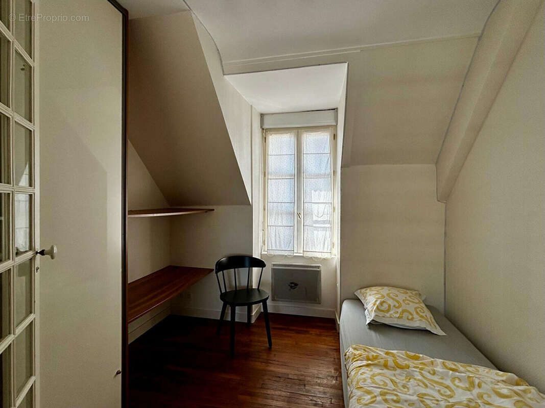 Dinard Saint-Énogat  Maison en pierre de caractère avec dépendance, à deux pas de la plage - photo 15