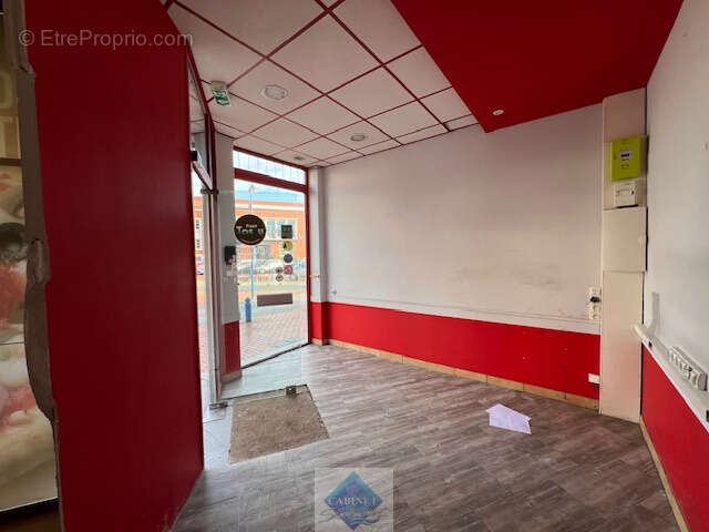 Commerce à AIRAINES