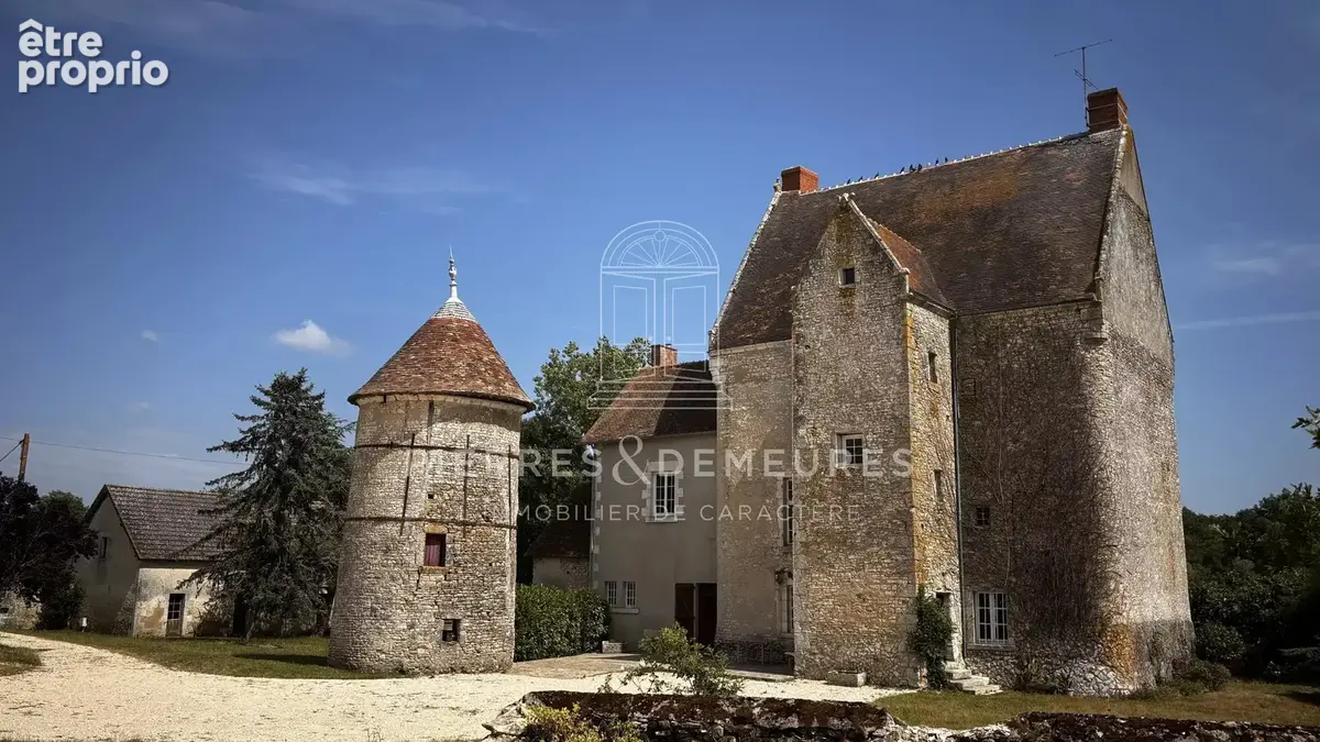 Photo Maison à Neuillay-Les-Bois au prix de 367 500€