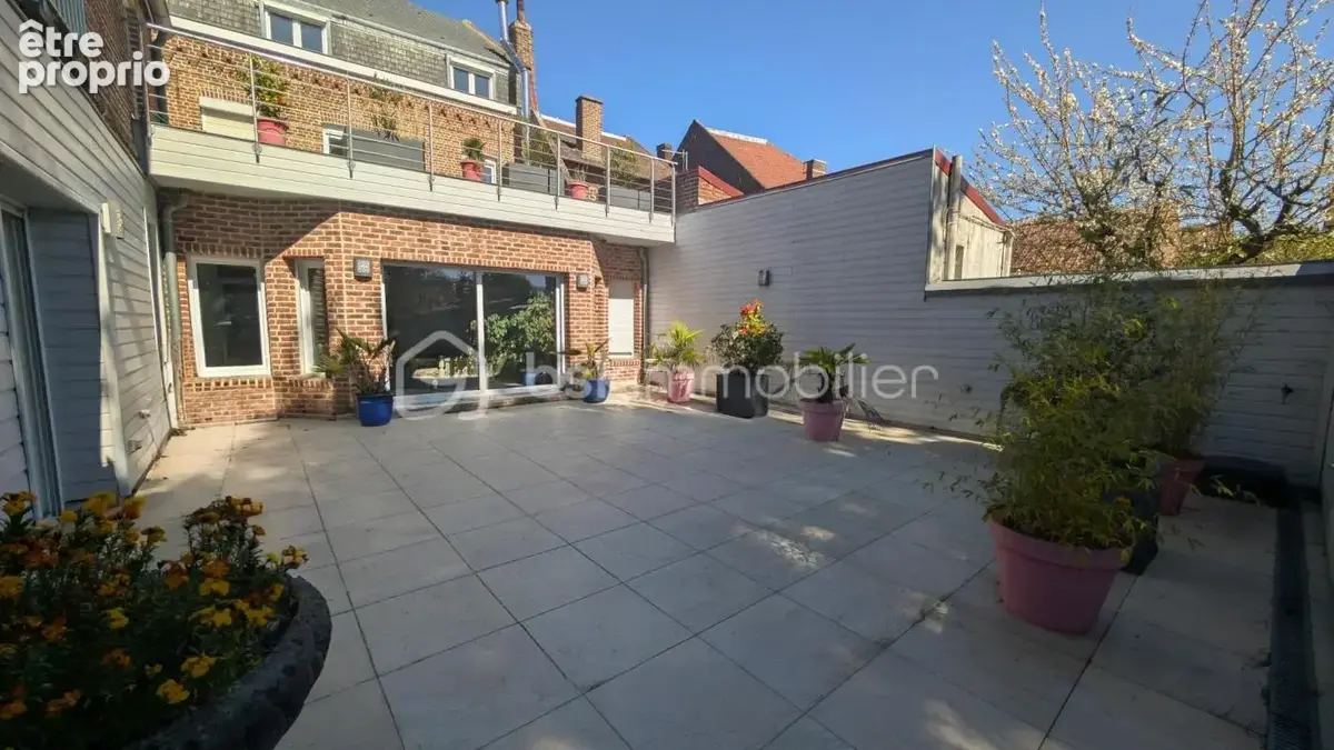 Grande maison familiale avec un fort potentiel, en hyper centre de 1948, 402m2, 15 pièces 7 chambres!!!!!! - photo 5