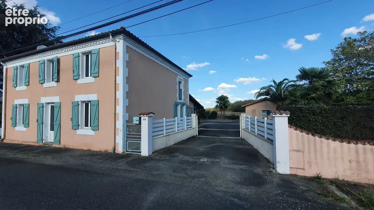 Maison à HAGETMAU