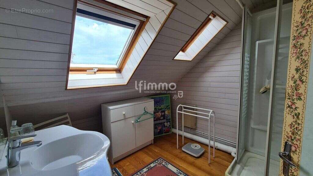 Maison dans le bourg D'Athis - photo 7
