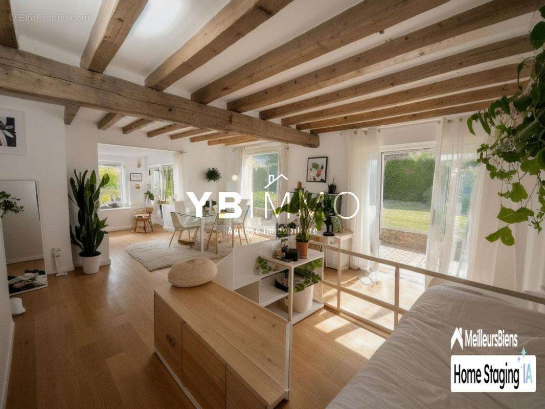 Maison à LA CELLE-LES-BORDES