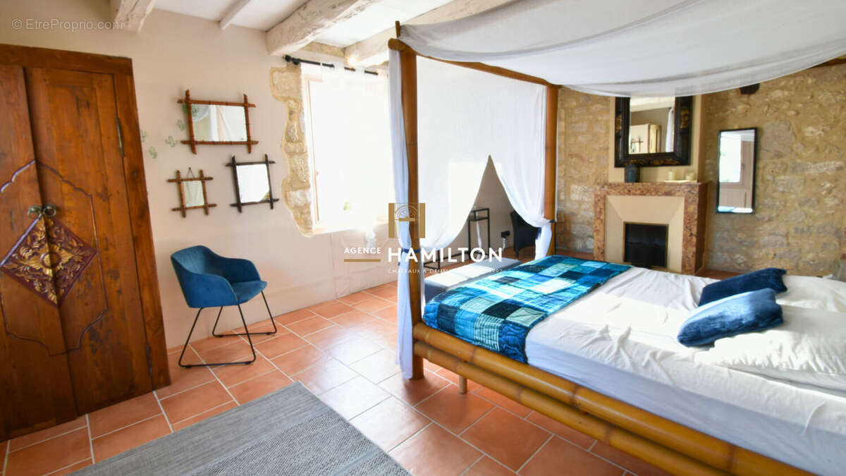 Charmante propriete avec prairies, piscine, garage et batiments annexes - photo 9