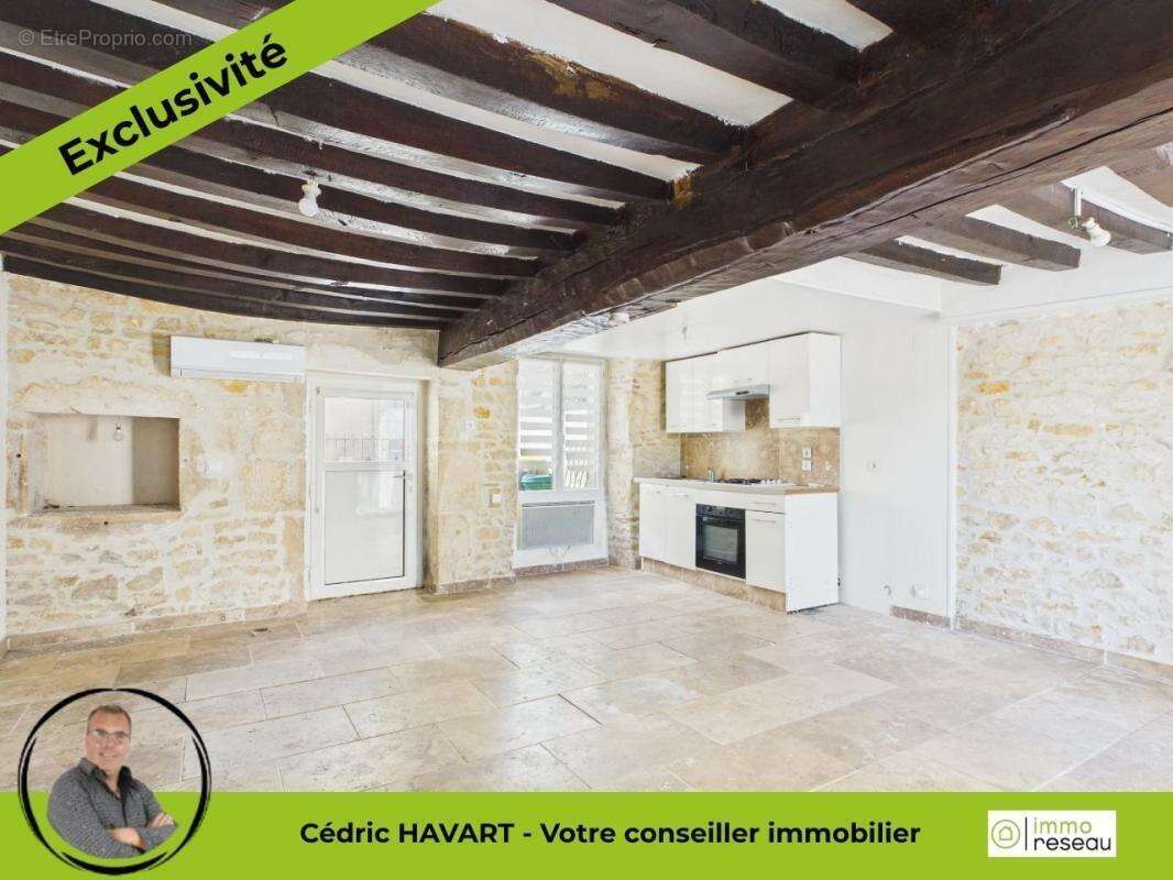 Maison à THENAY
