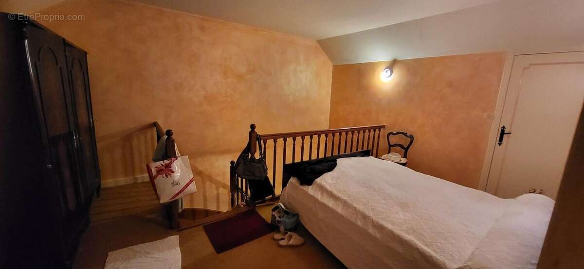 Maison 260 m² à Chatellerault  - photo 3
