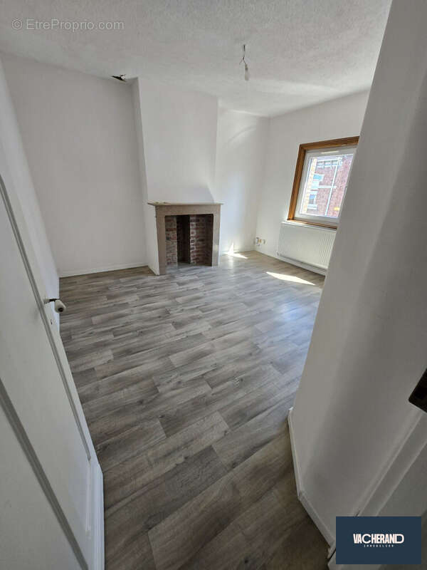 Appartement 40 m² à Lille  - photo 2