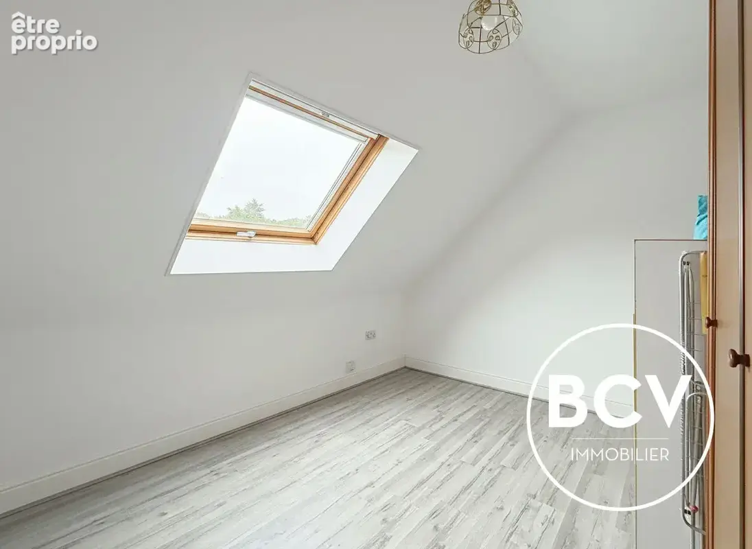 Maison familiale avec jardin et garage - photo 13