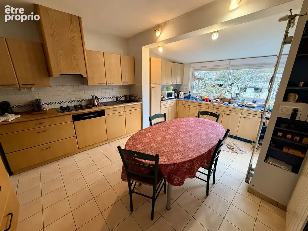 Jolie maison PENTAGONE plain-pied 4 chambres - 111m² - terrain 426m² - photo 12