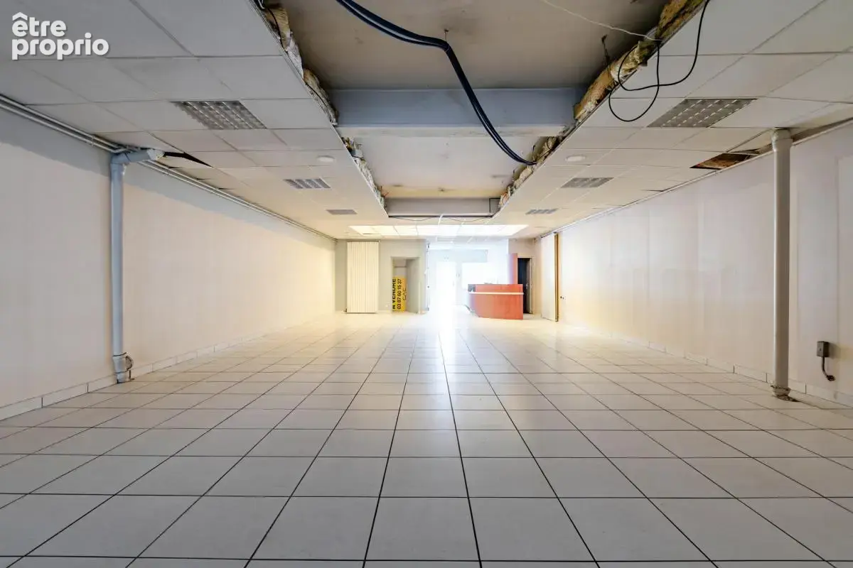 Bureaux - 233 m² - Mulhouse (68) - photo 4