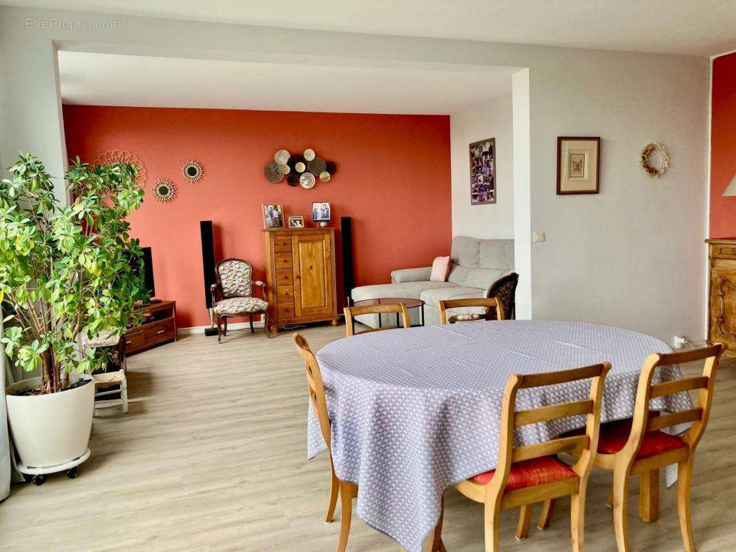 Appartement à CROIX