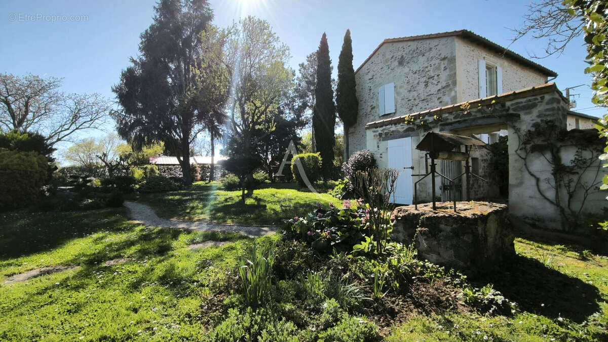 Maison à ARGENTON-L'EGLISE