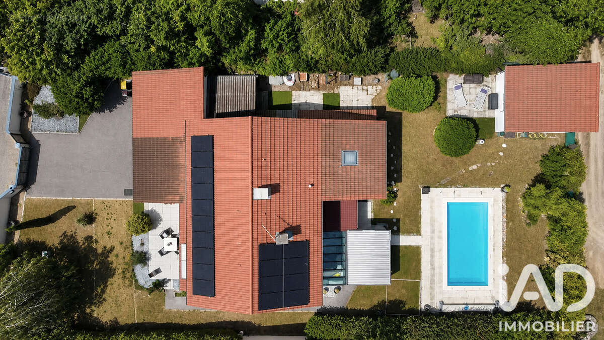Maison 225 m² à La Sauvetat  - photo 2